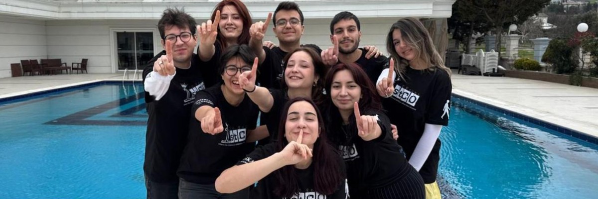 EB REIGN👑 kapak fotoğrafı